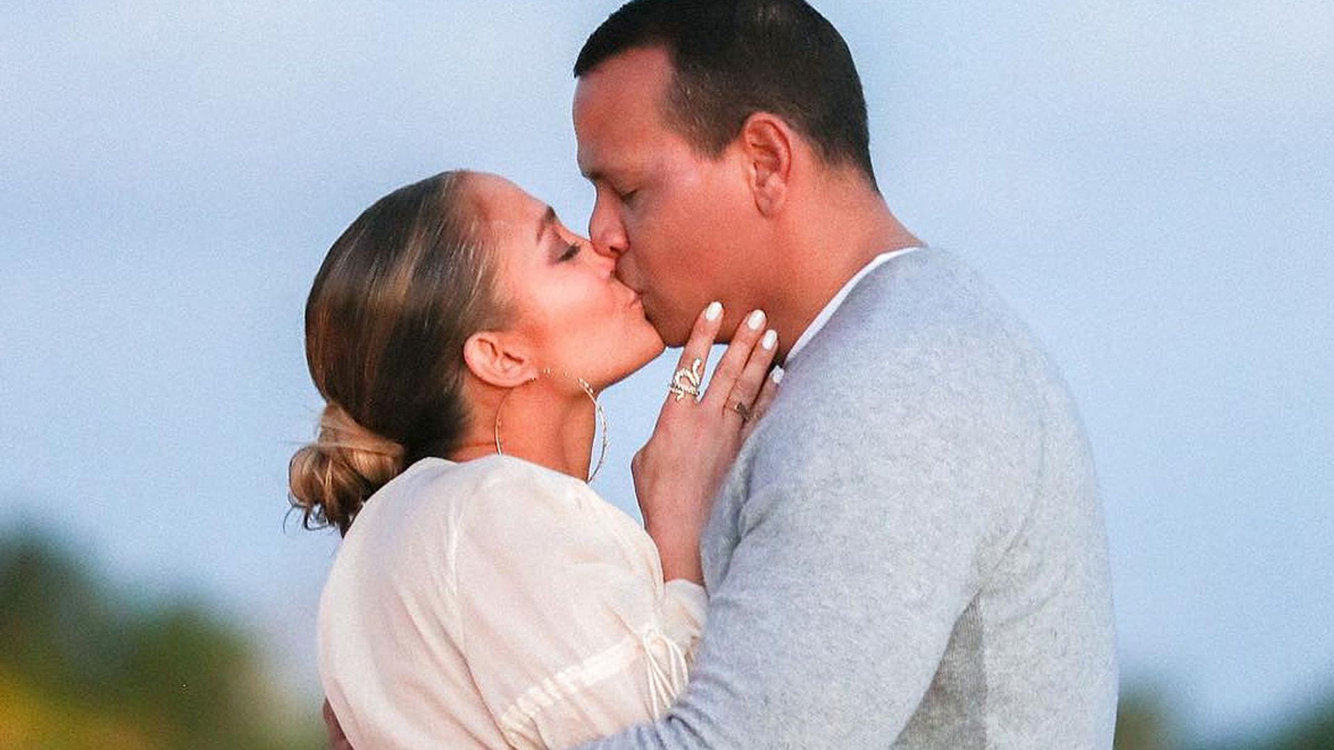 Así fue el momento en el que Alex Rodriguez 'hincó rodilla' para pedir matrimonio a Jennifer Lopez