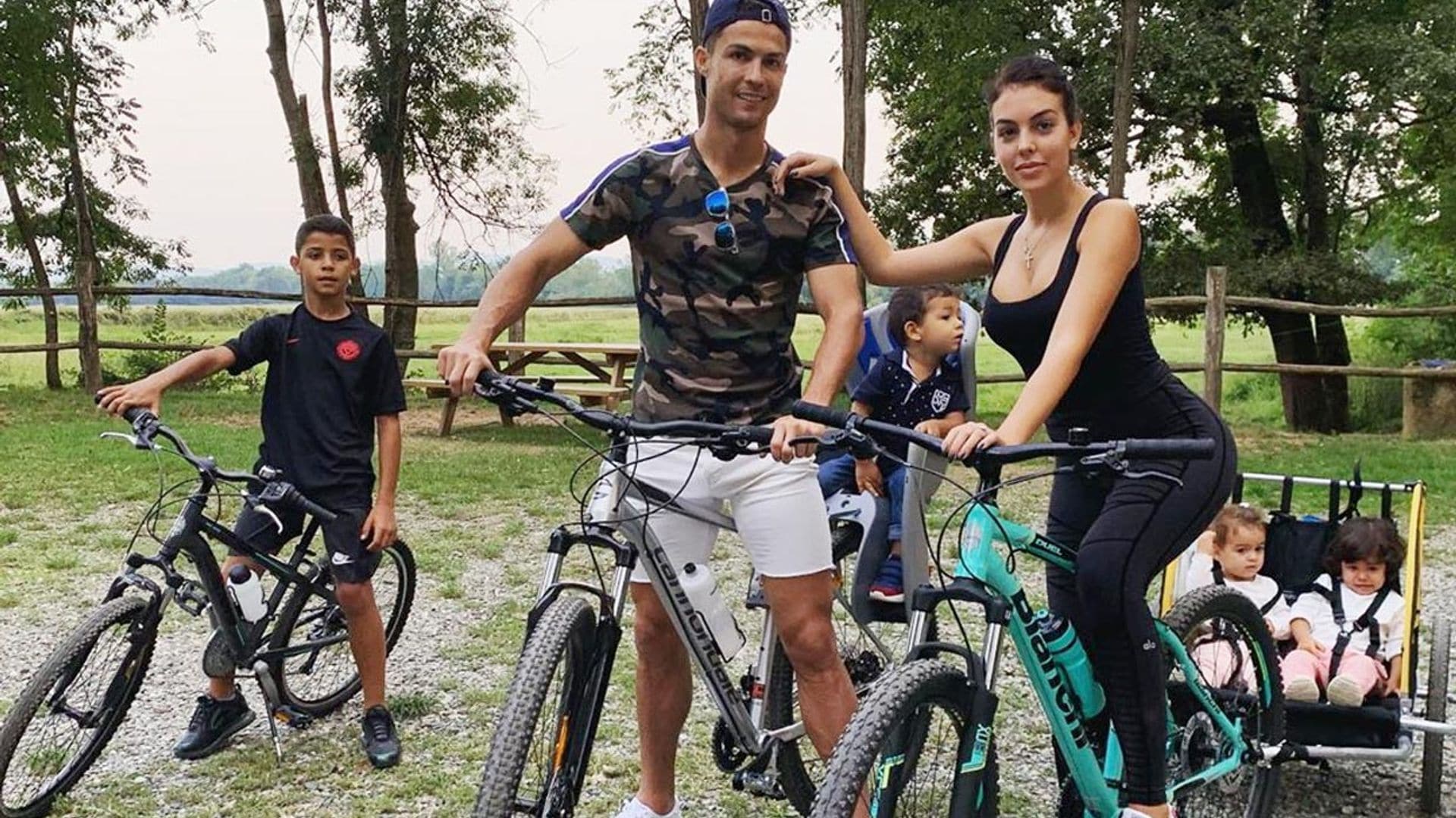 ¿Quién posa mejor? La simpática foto de los hijos de Cristiano y Georgina