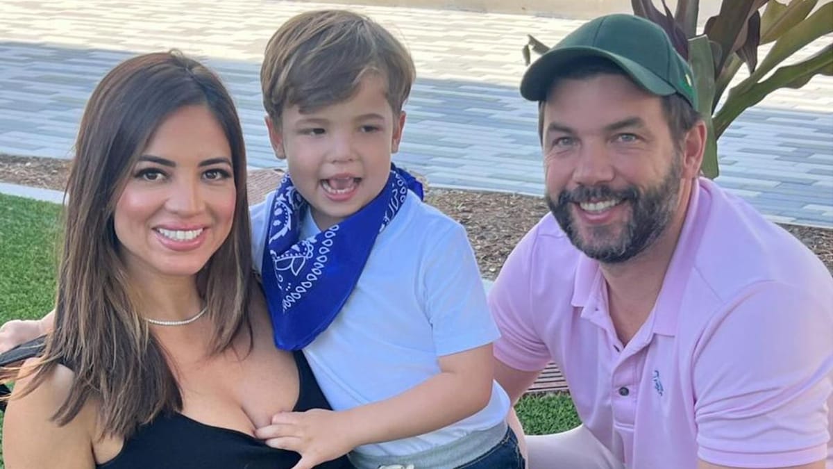 Junto a mamá y papá, Ford Liam, hijo de Pamela Silva, cautiva como un  pequeño granjero | ¡HOLA!