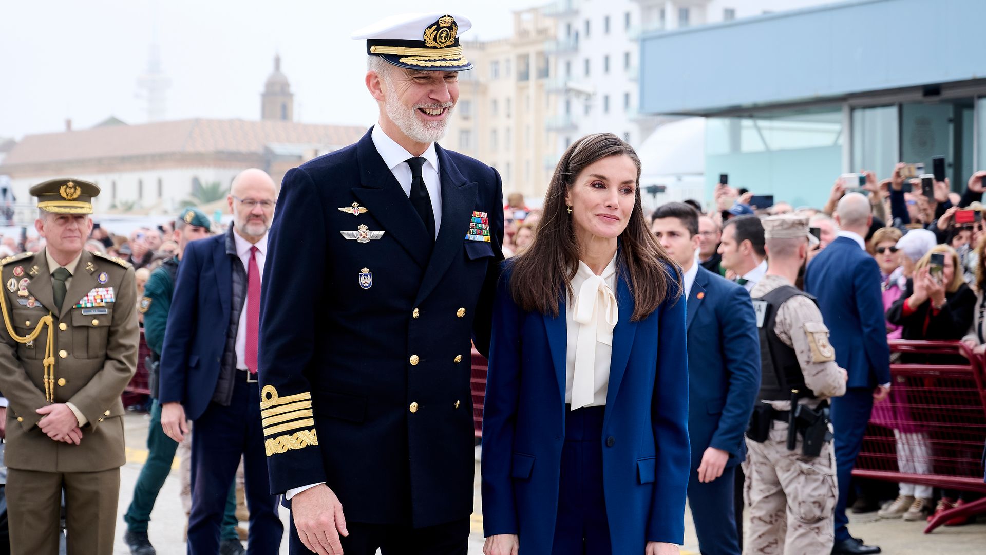 La reina Letizia habla de sus lágrimas al despedir a Leonor: 'Son muchos meses sin verla'