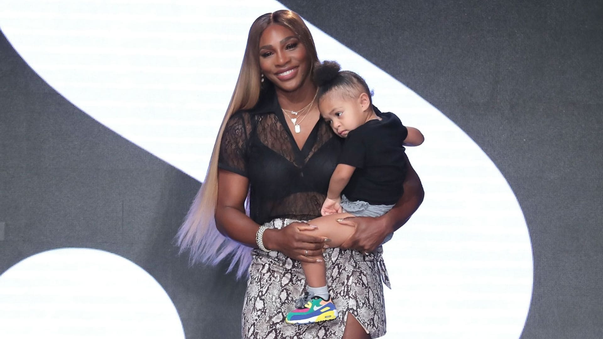 La hija de Serena Williams, estrella del desfile de su madre