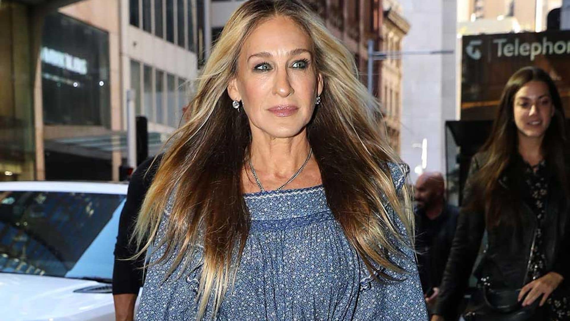 Merceditas VS botas 'slouchy': Sarah Jessica Parker y los dos zapatos cómodos más buscados del invierno