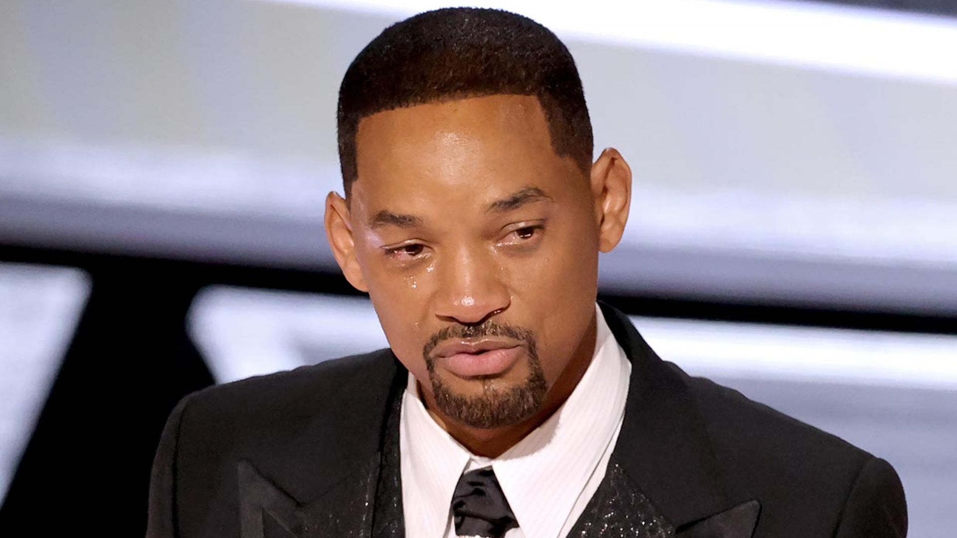 Will Smith pide perdón públicamente a Chris Rock por golpearle en los Oscar