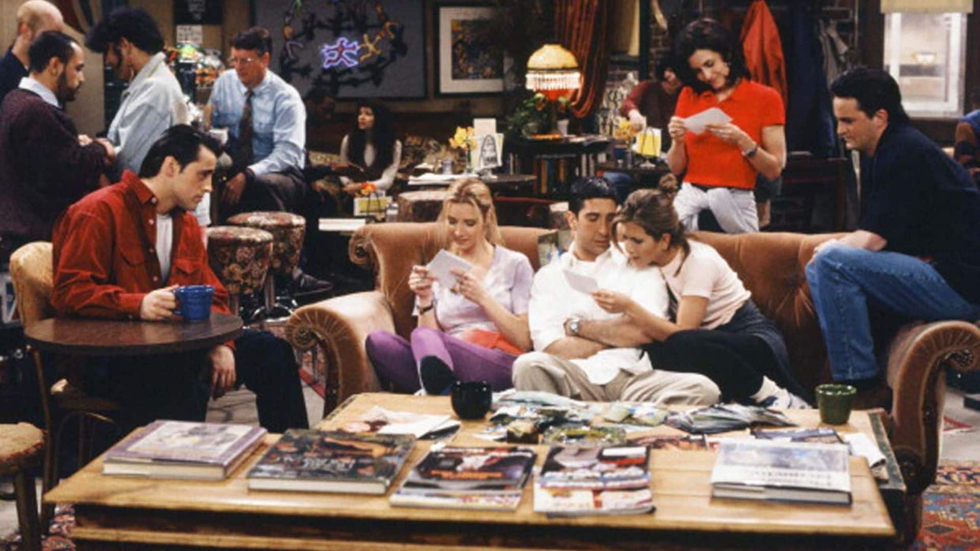 ¿Sueñas con tener el sofá de 'Friends'? Muy pronto lo podrías conseguir