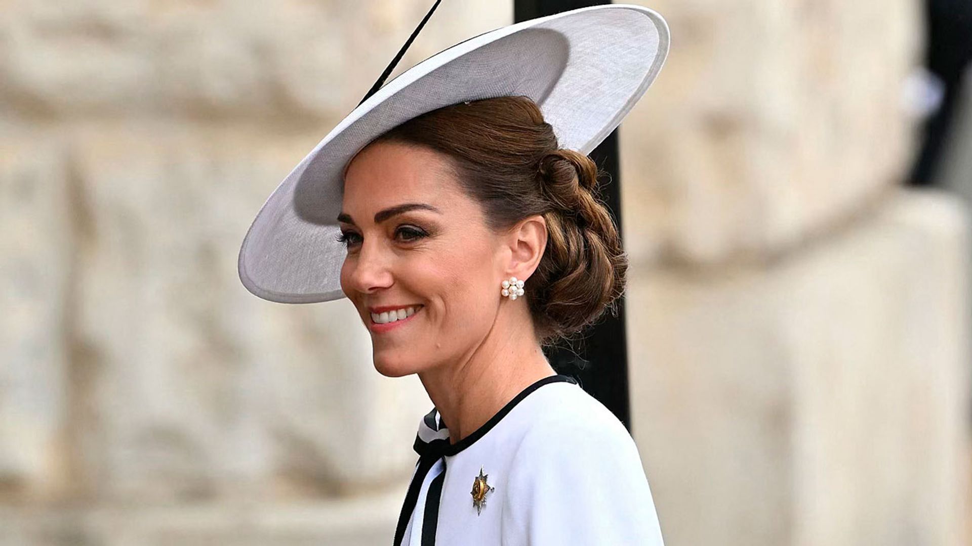 El esperanzador mensaje detrás del look bicolor que Kate Middleton ha lucido en el ‘Trooping the Colour’