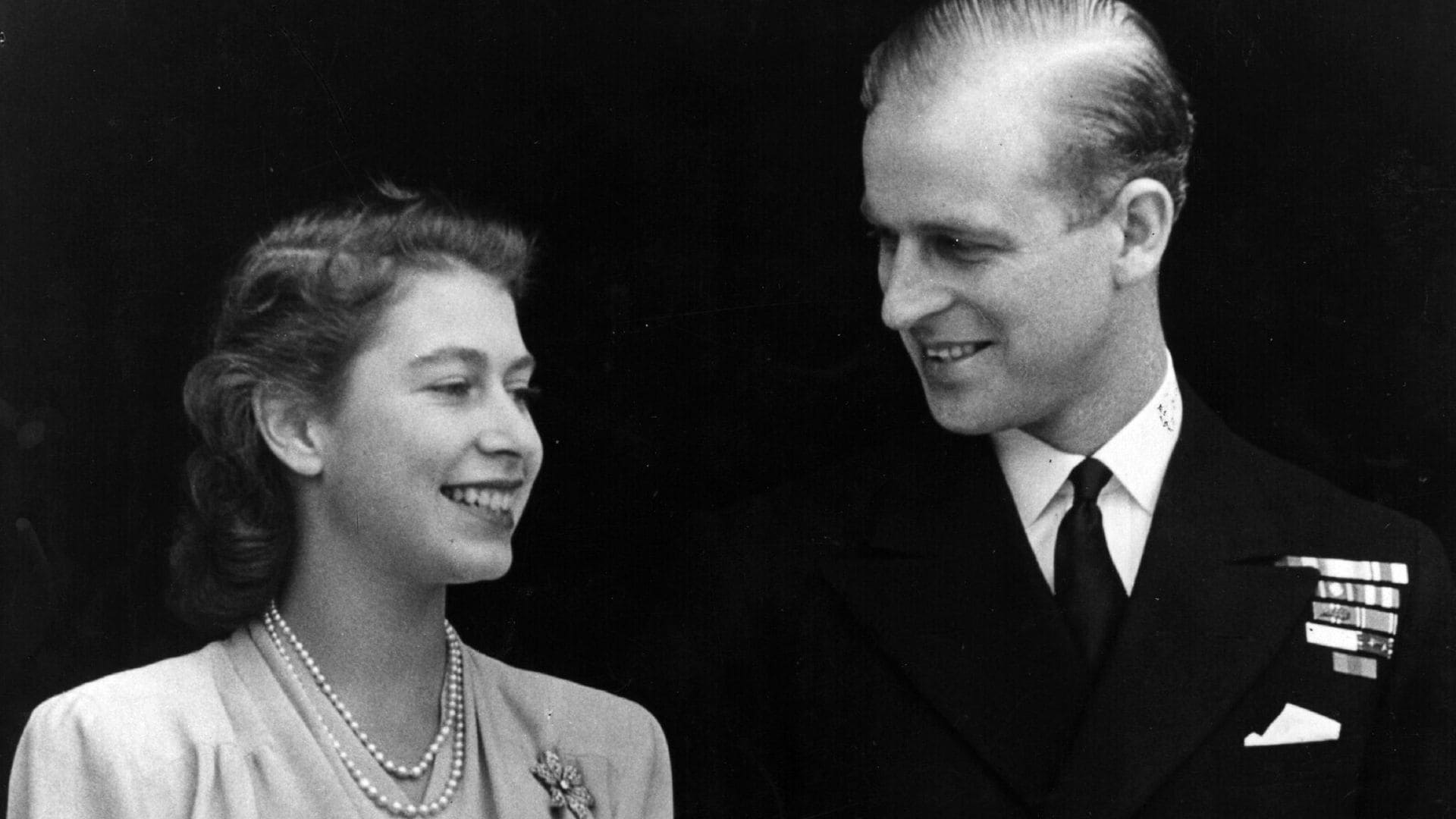 El día en el que la Reina, con 13 años, le entregó su corazón al Duque de Edimburgo