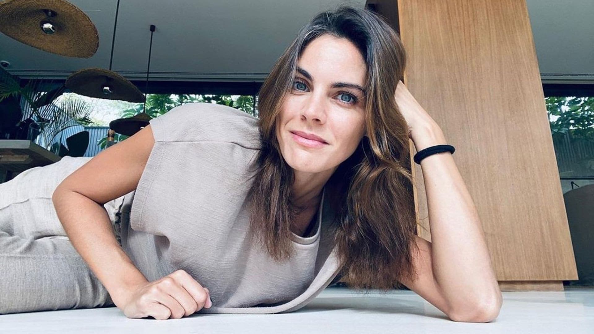 Toda una mini 'influencer': Amaia Salamanca rescata un divertido recuerdo de su infancia