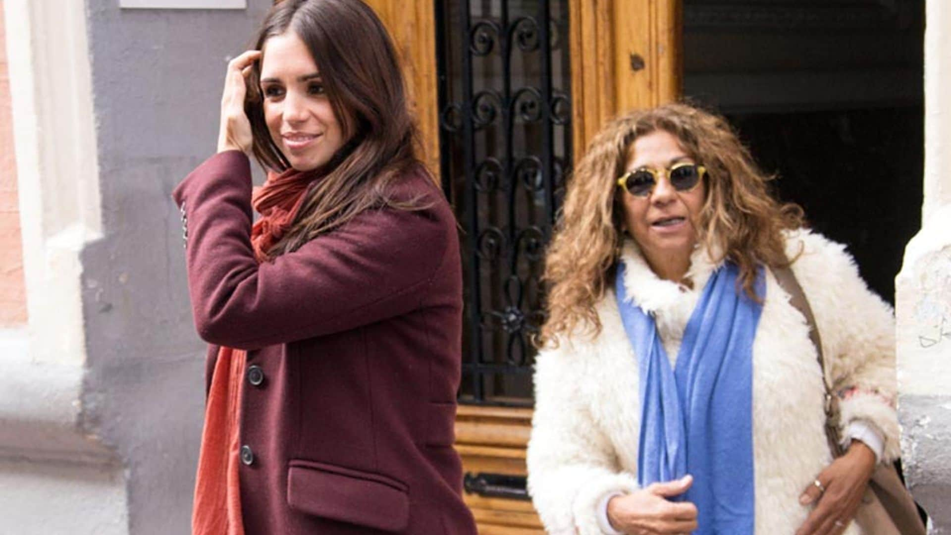 Elena Furiase acude a una revisión y Lolita bromea diciendo que 'va a ser abuela de trillizos'