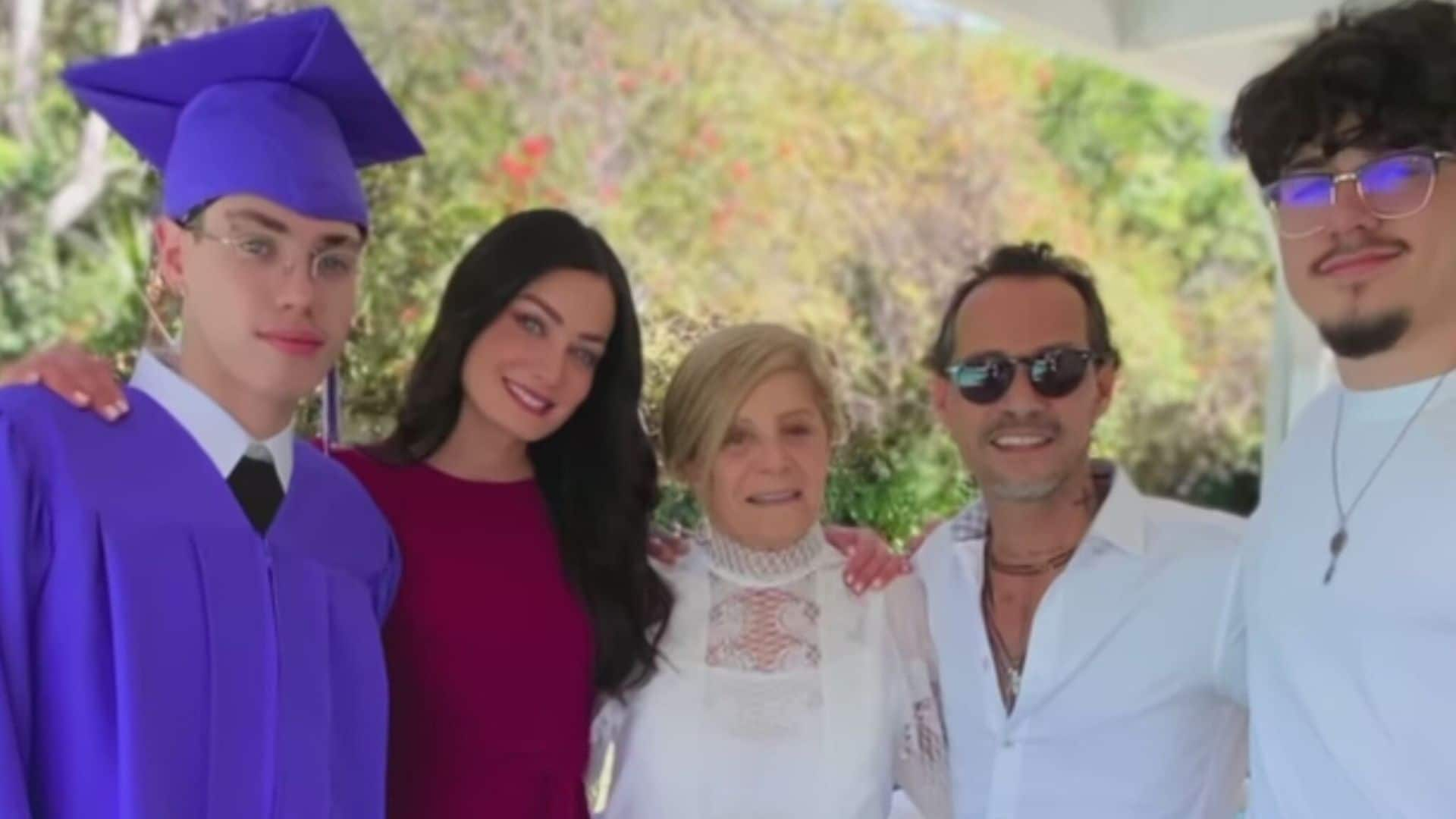 Marc Anthony y Dayanara Torres se reencuentran en la graduación de su hijo menor