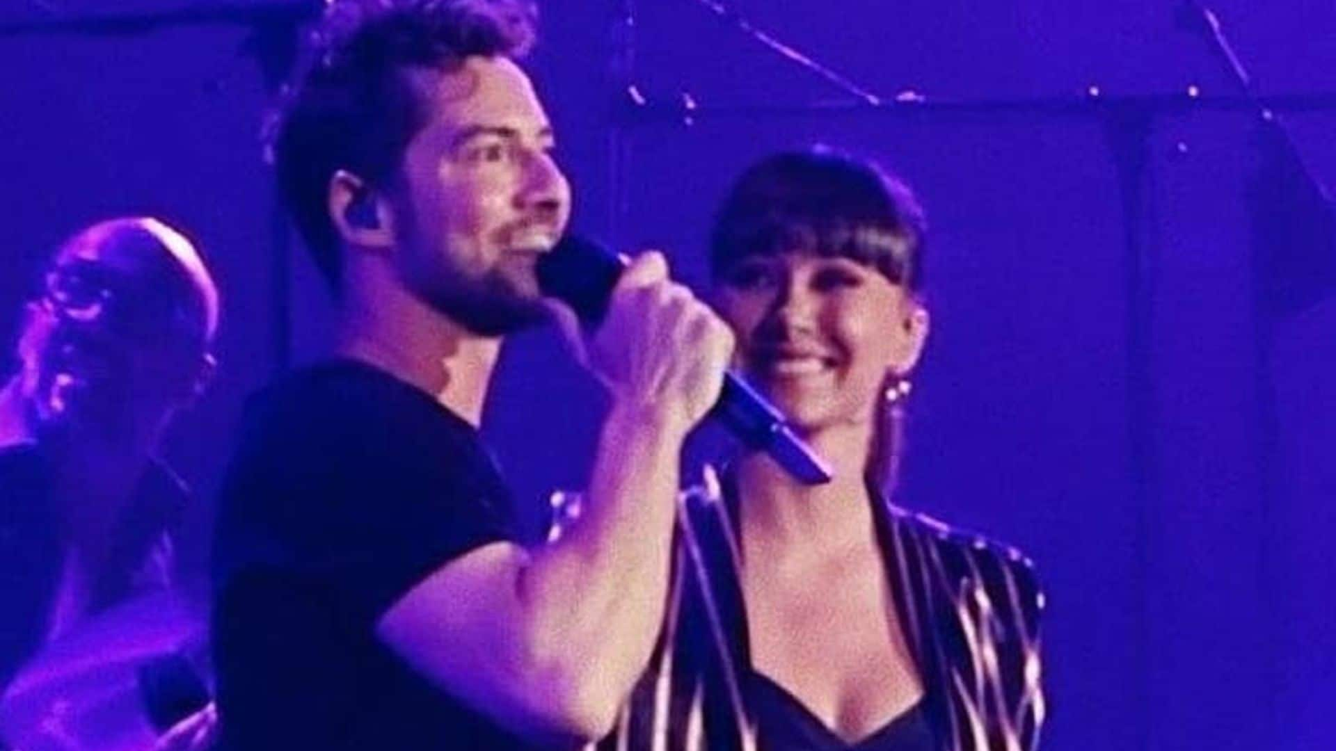 David Bisbal apadrina a Aitana (OT), la nueva 'princesa' de su concierto