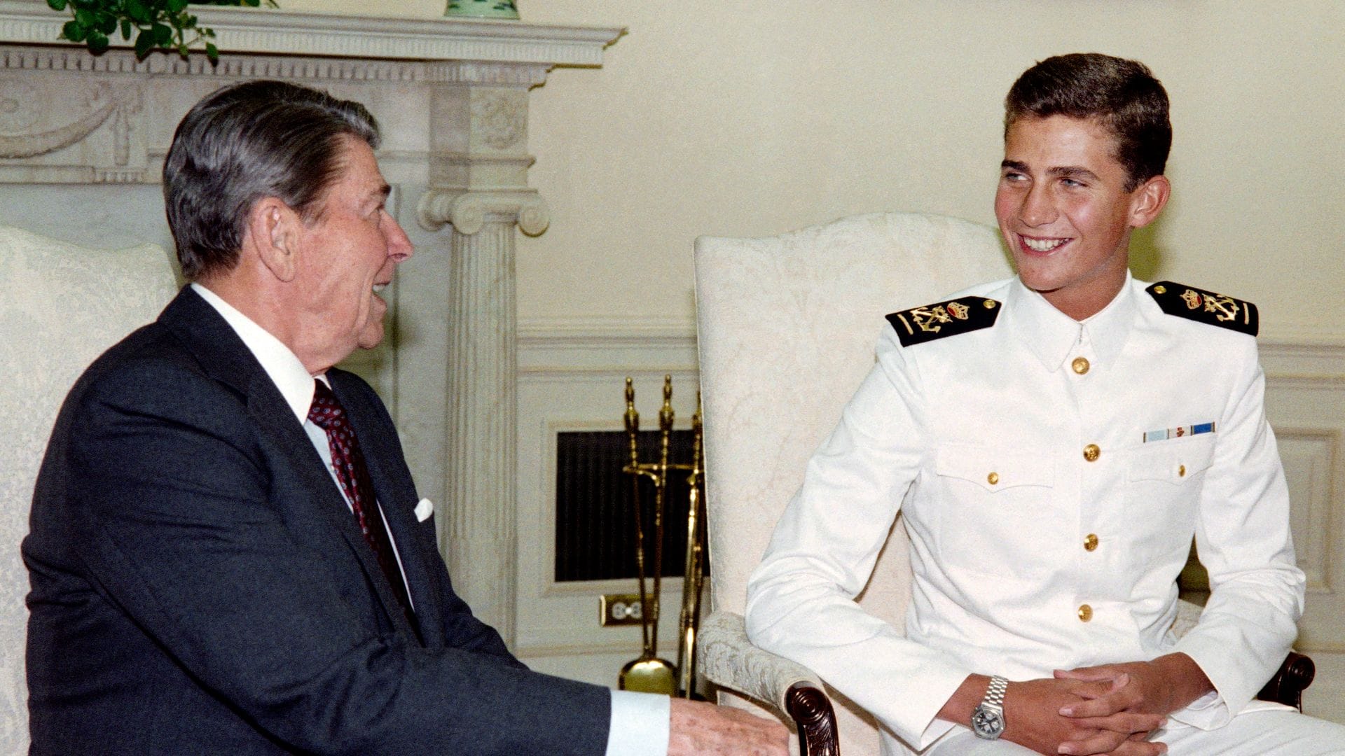 ¿De qué hablaron Felipe VI y Ronald Reagan cuando 'Elcano' atracó en los Estados Unidos hace 38 años?