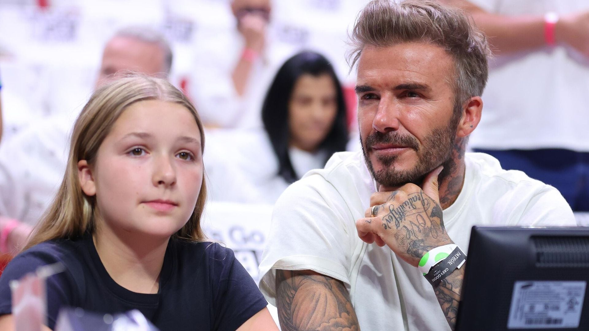 El inesperado cambio de look de Harper Beckham