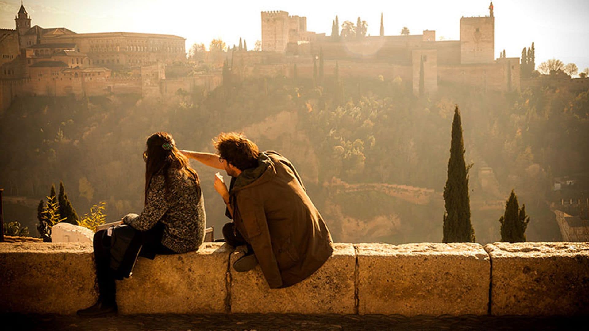 Y el destino más romántico para besarse es... el mirador de San Nicolás