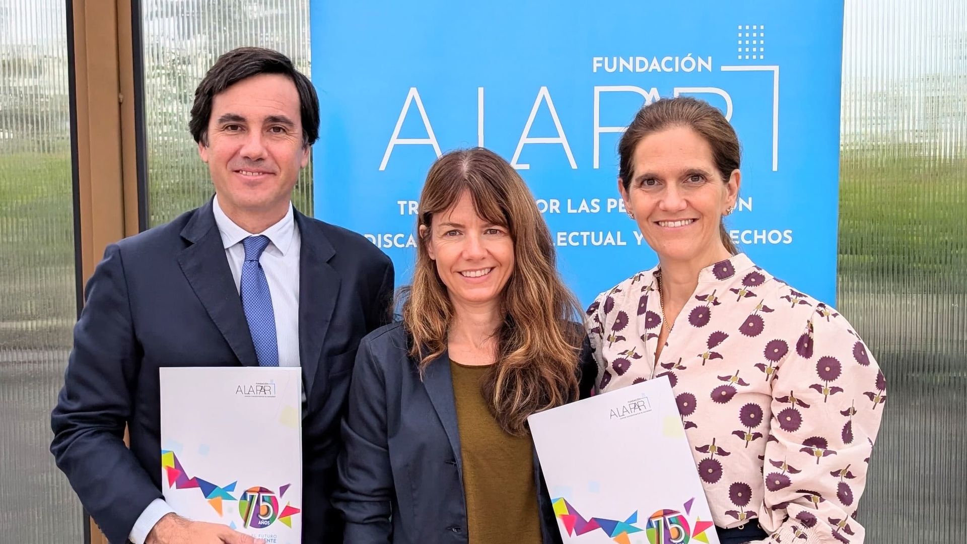 ¡HOLA! firma un acuerdo con la Fundación A LA PAR para fomentar el empleo entre las personas con discapacidad intelectual