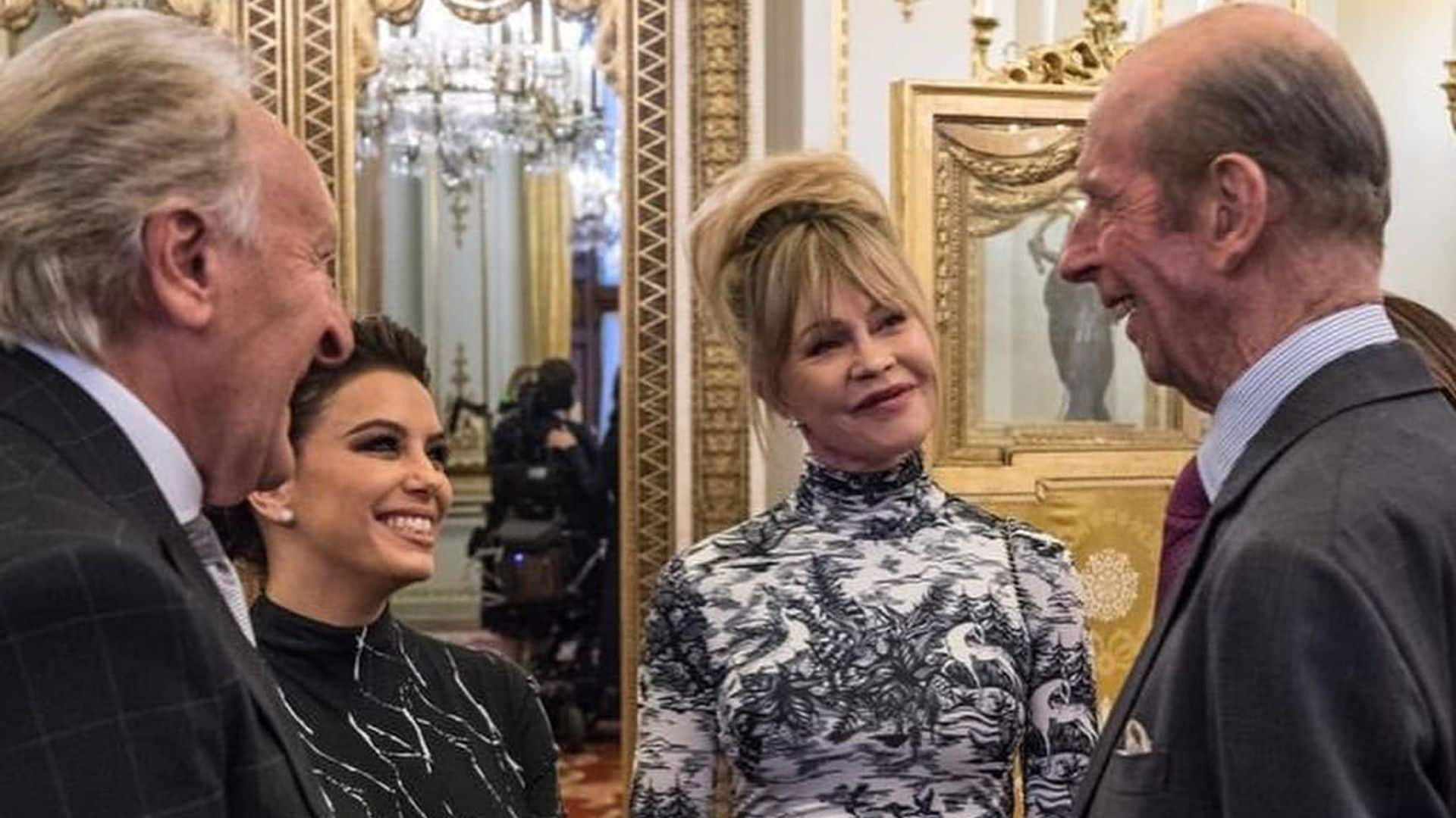 Eva Longoria y Melanie Griffith: dos reinas de Hollywood en el palacio de Buckingham