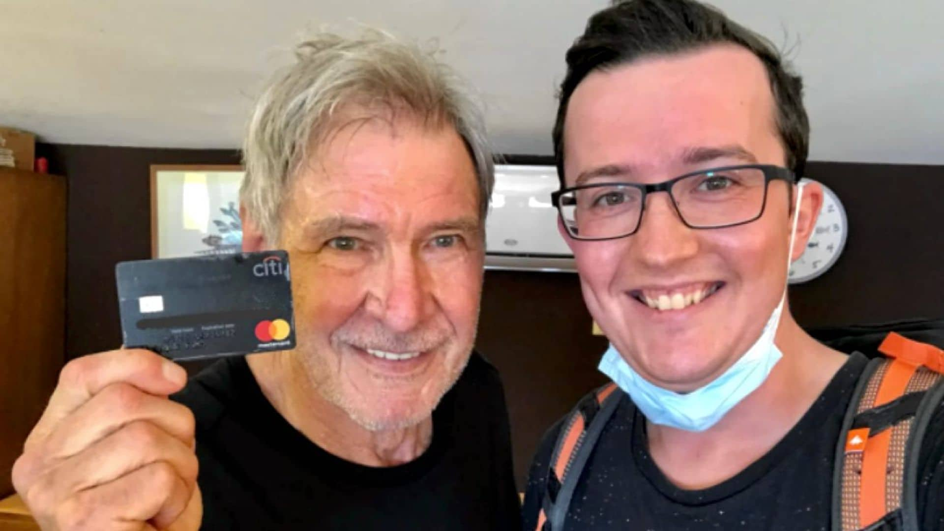 Harrison Ford recupera su tarjeta de crédito gracias a un turista que pidió una original recompensa