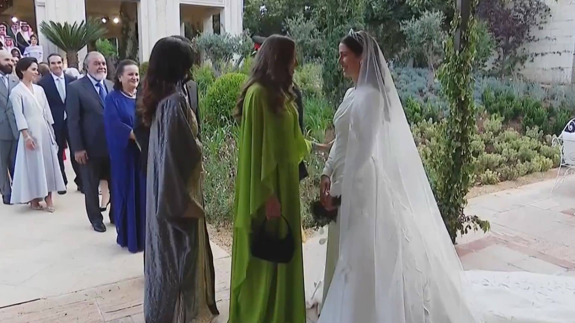 Miriam de Ungría, Margarita Gómez-Acebo... los otros españoles en la impresionante boda de Hussein de Jordania y Rajwa Alseif