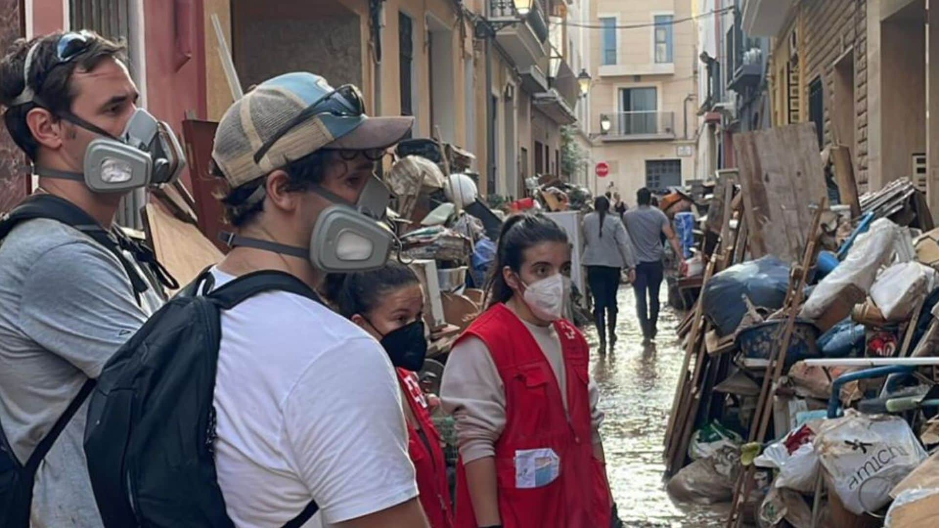 Paz Padilla, Íñigo Onieva y Marta Lozano, entre las personas que están ayudando 'in situ'