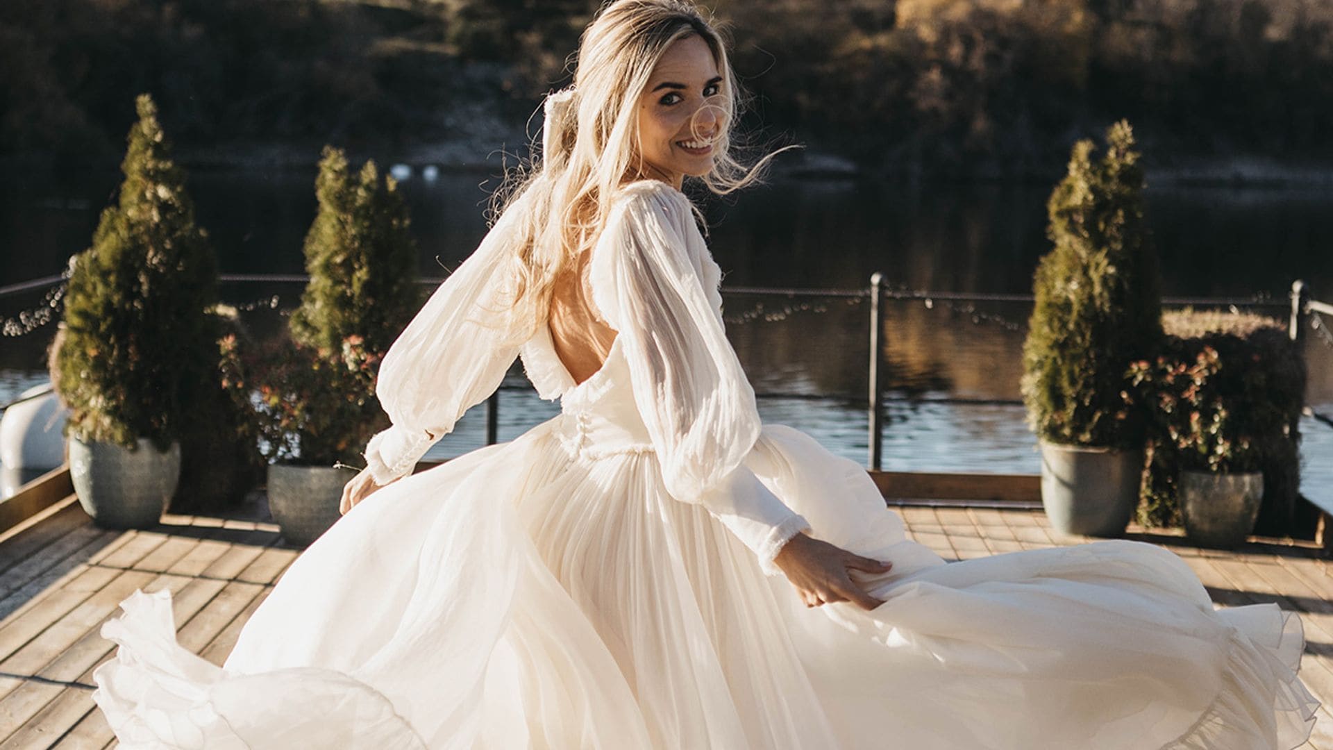 12 vestidos perfectos para novias que buscan un look atemporal