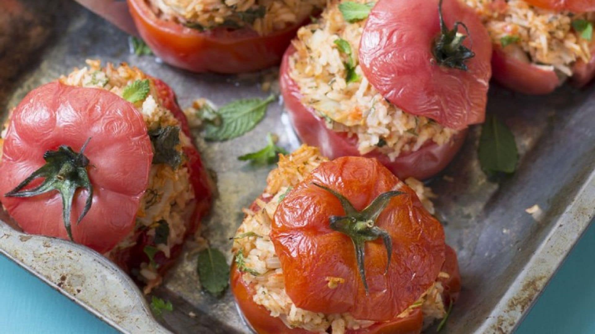 Tomates al horno relleno de arroz