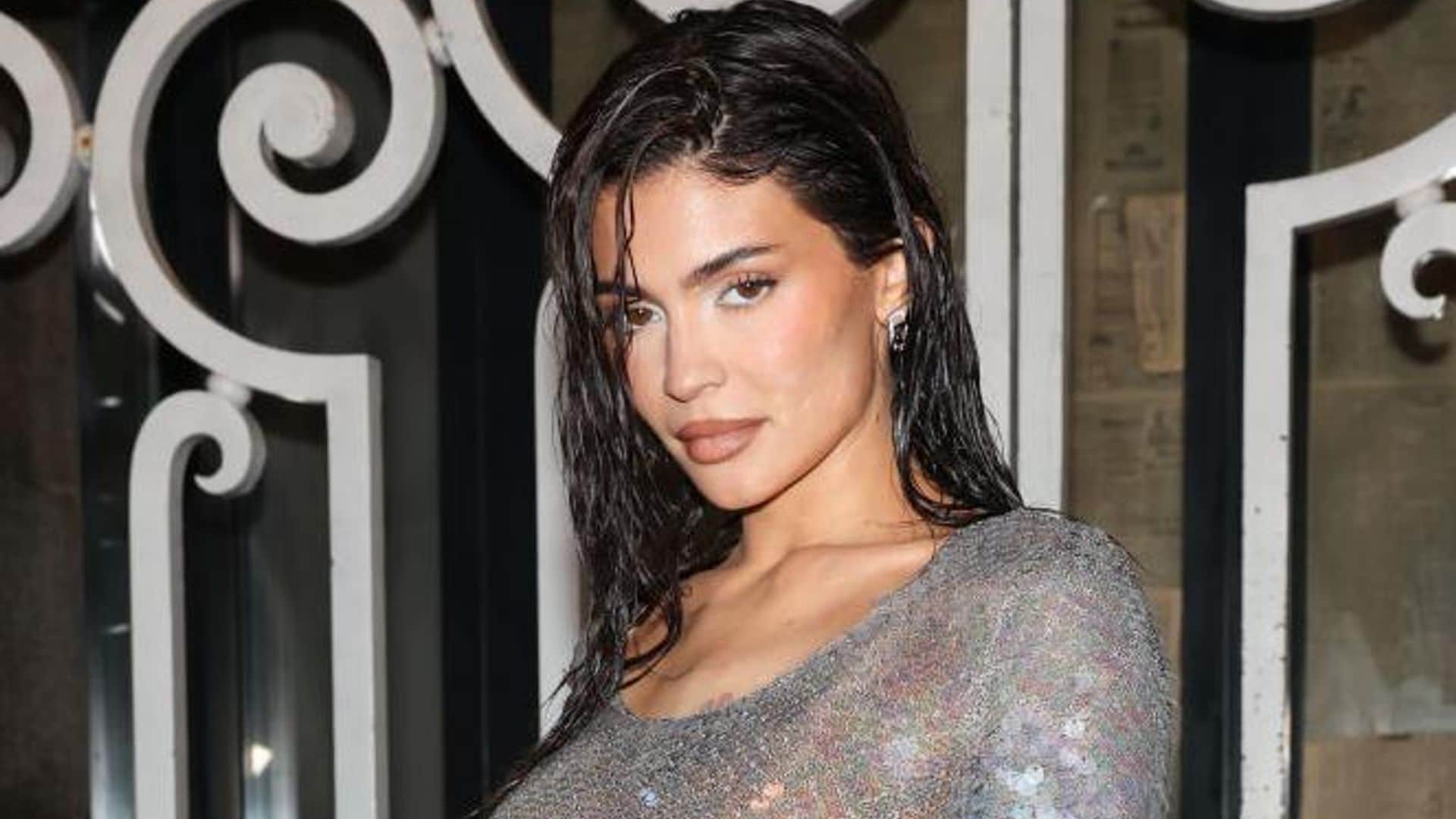 Kylie Jenner presume sus sensuales pasos de baile al ritmo de ‘Dile’ de Don Omar