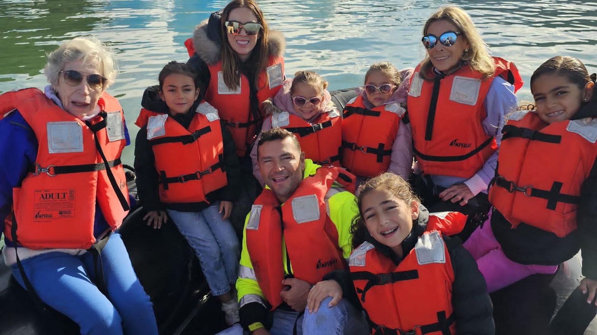 Entre glaciares, Jacky Bracamontes y su familia viven en Alaska su verano más especial