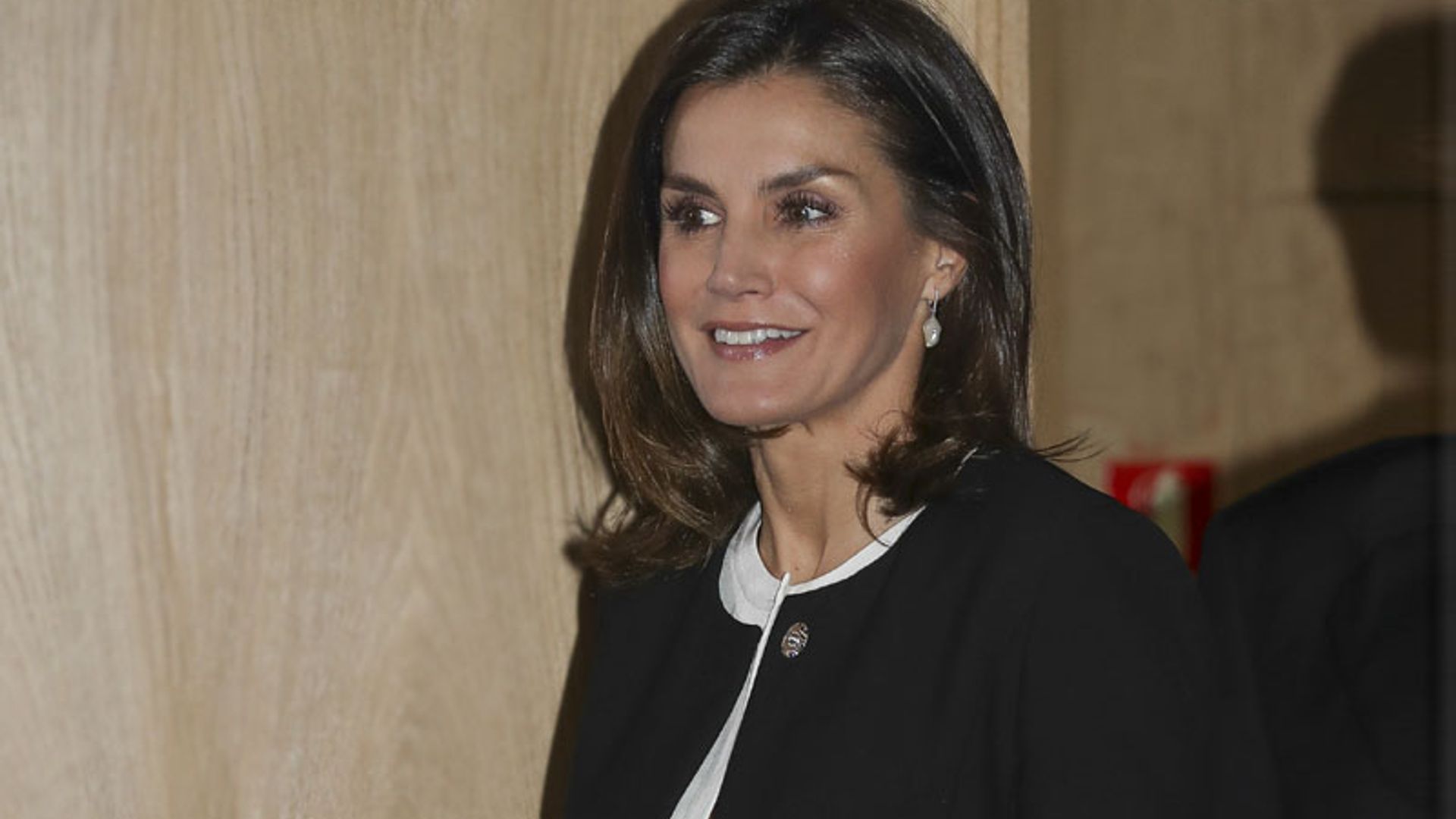 La segunda vida de los zapatos bicolor de la reina Letizia