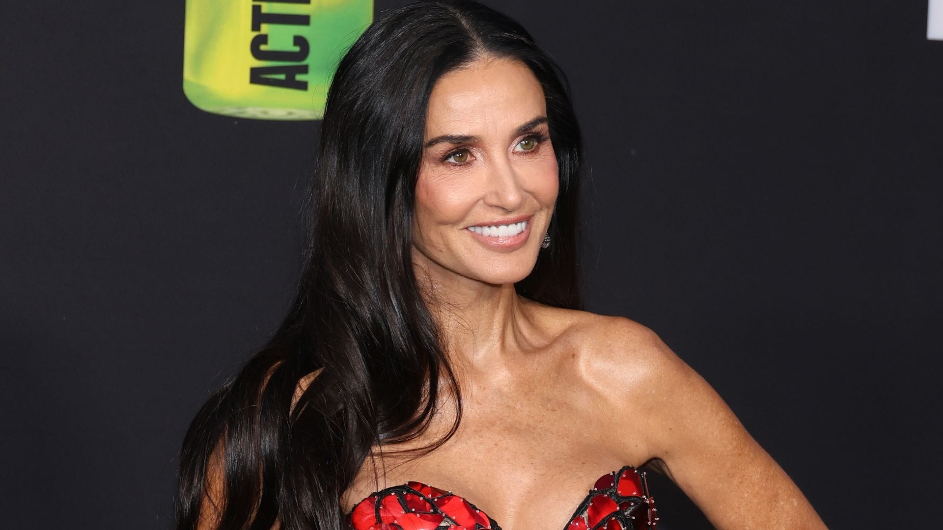 El renovado estilo de Demi Moore en 'La sustancia', su nueva película de la que todo el mundo habla