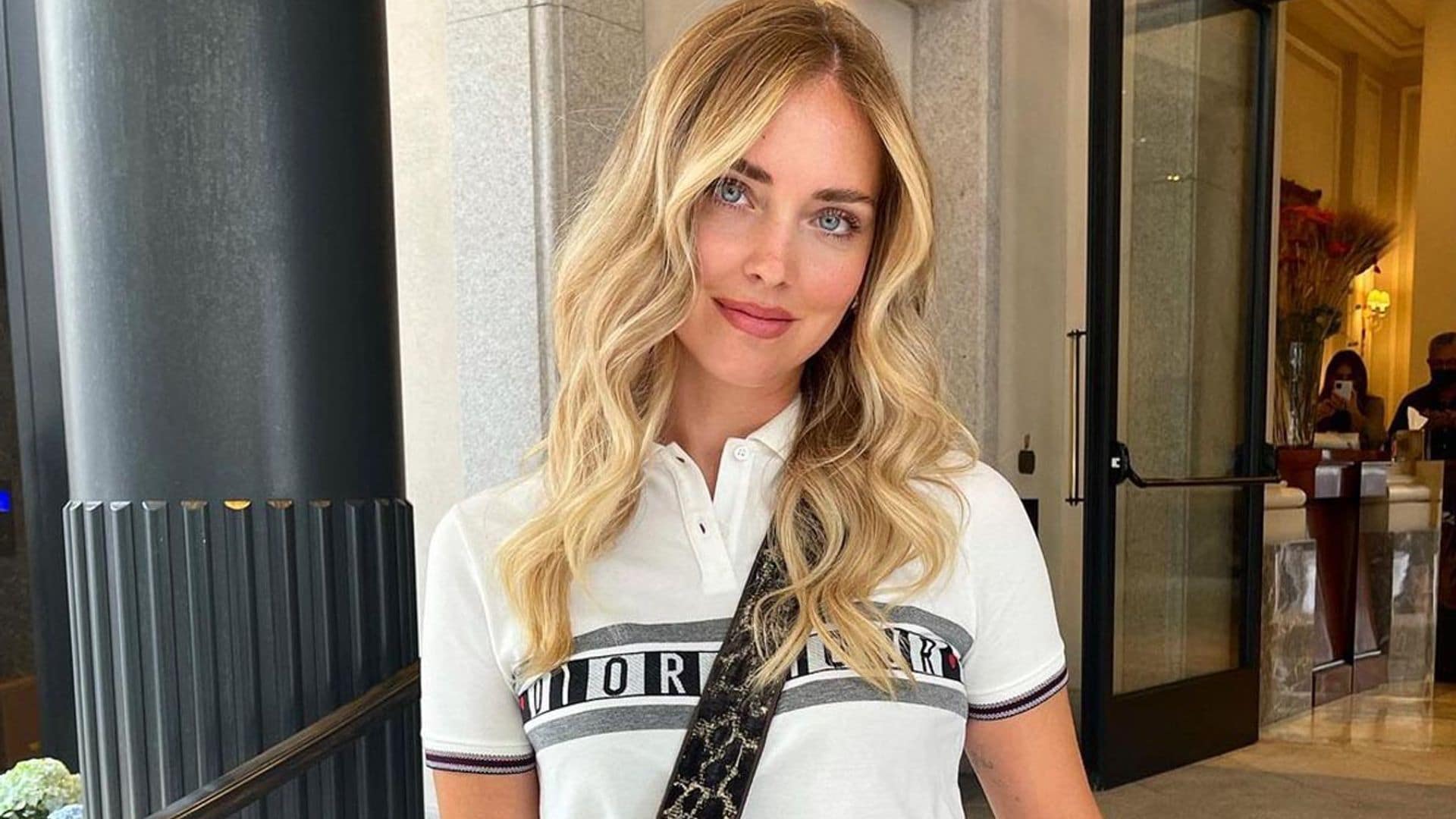 ¿Qué significa el bolso con la bandera española que Chiara Ferragni tiene como nuevo favorito?