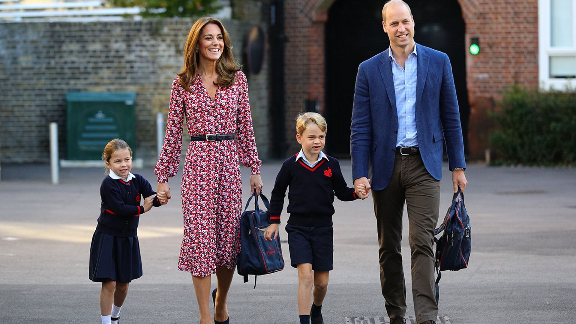 Así ha sido la vuelta a la rutina (con susto incluido) de los duques de Cambridge tras regresar a Londres