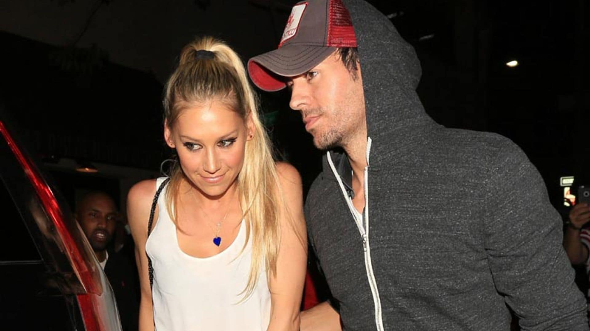 ¡HOLA! confirma: Enrique Iglesias y Anna Kournikova han sido padres de mellizos