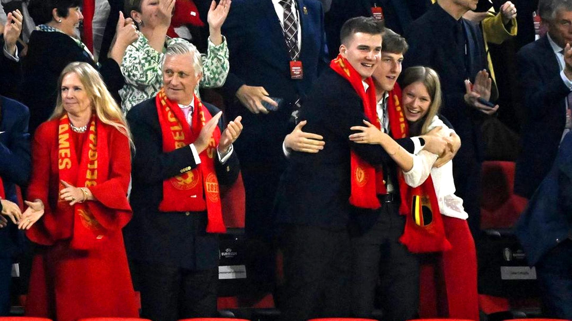 La familia real belga celebra la victoria de su selección