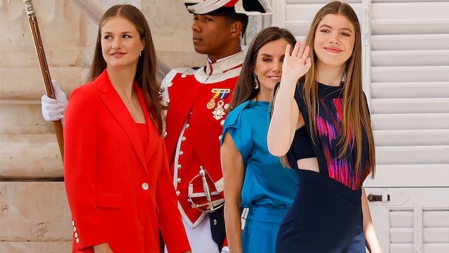 La infanta Sofía, la princesa Leonor y la reina Letizia aniversario proclamación