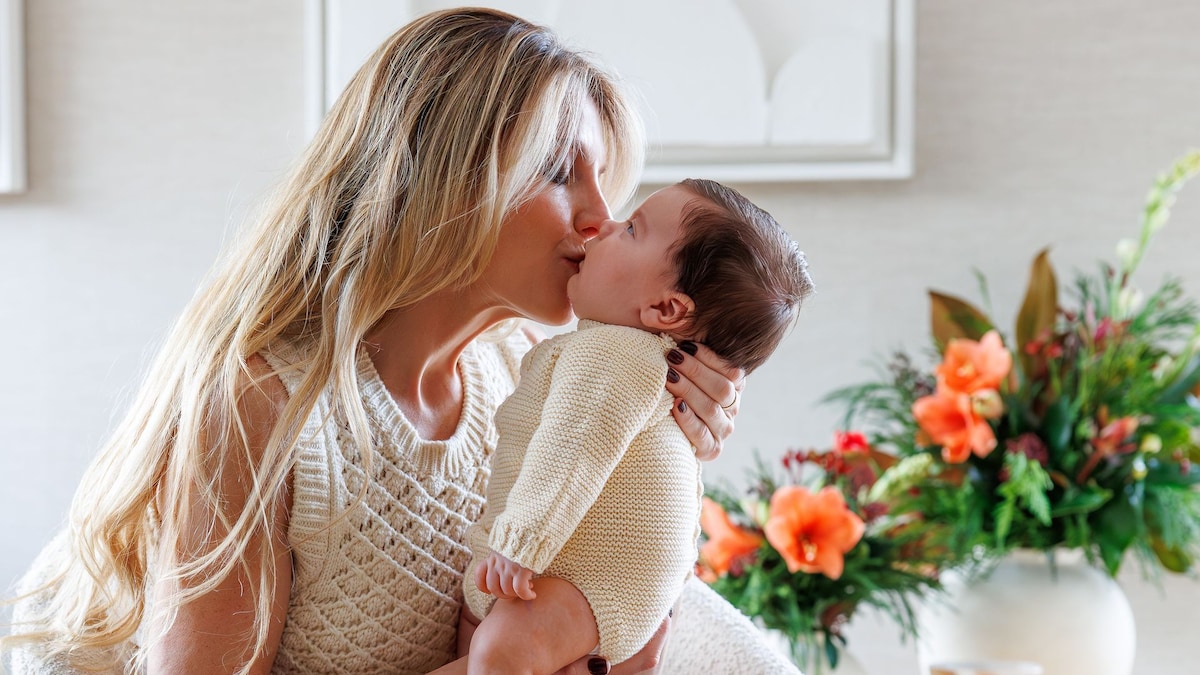 Crys Dyaz la entrenadora de las  celebrities , nos presenta a su tercer hijo