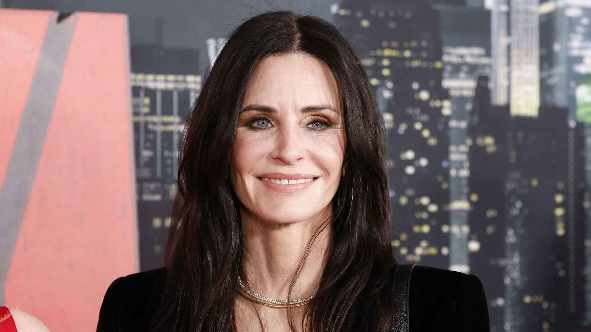 Courteney Cox revela sus métodos antiedad tras cumplir 60 años... y deja a sus fans con la boca abierta