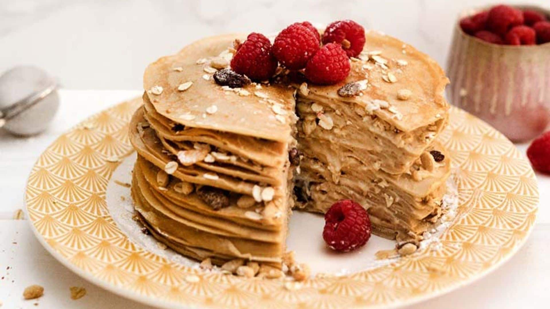 Tarta de 'crêpes' con crema de avena y vainilla