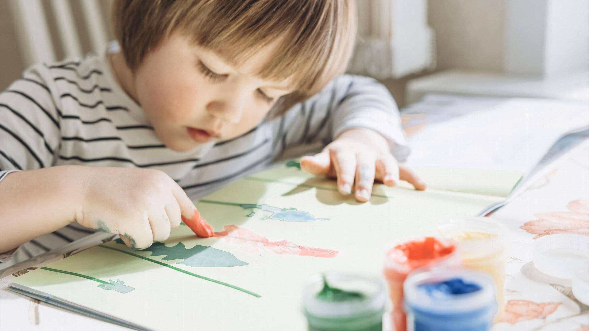 Arteterapia con niños: descubre todo lo que les puede aportar