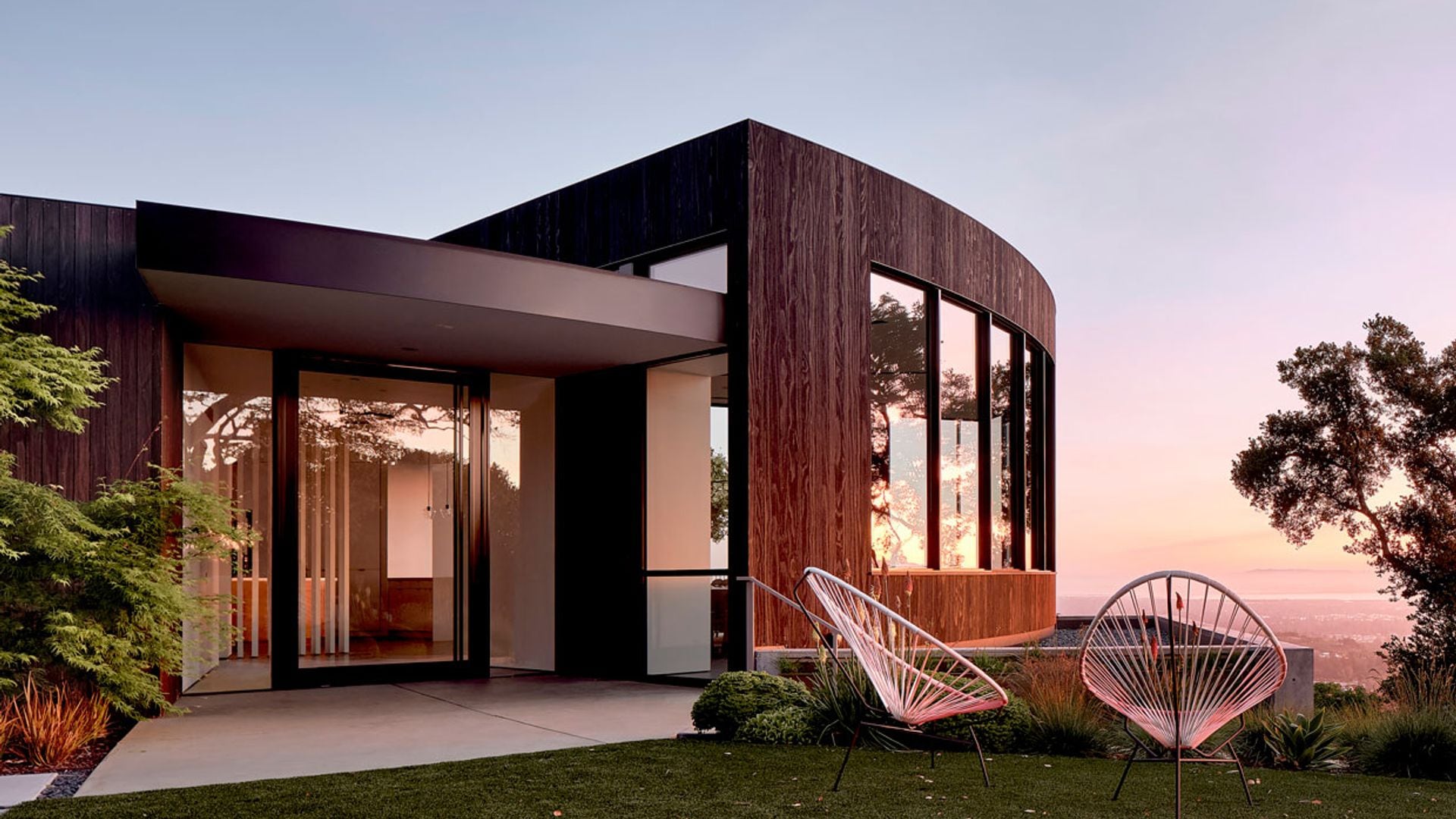 Una casa rehabilitada en California de arquitectura circular y espectaculares vistas de 180º