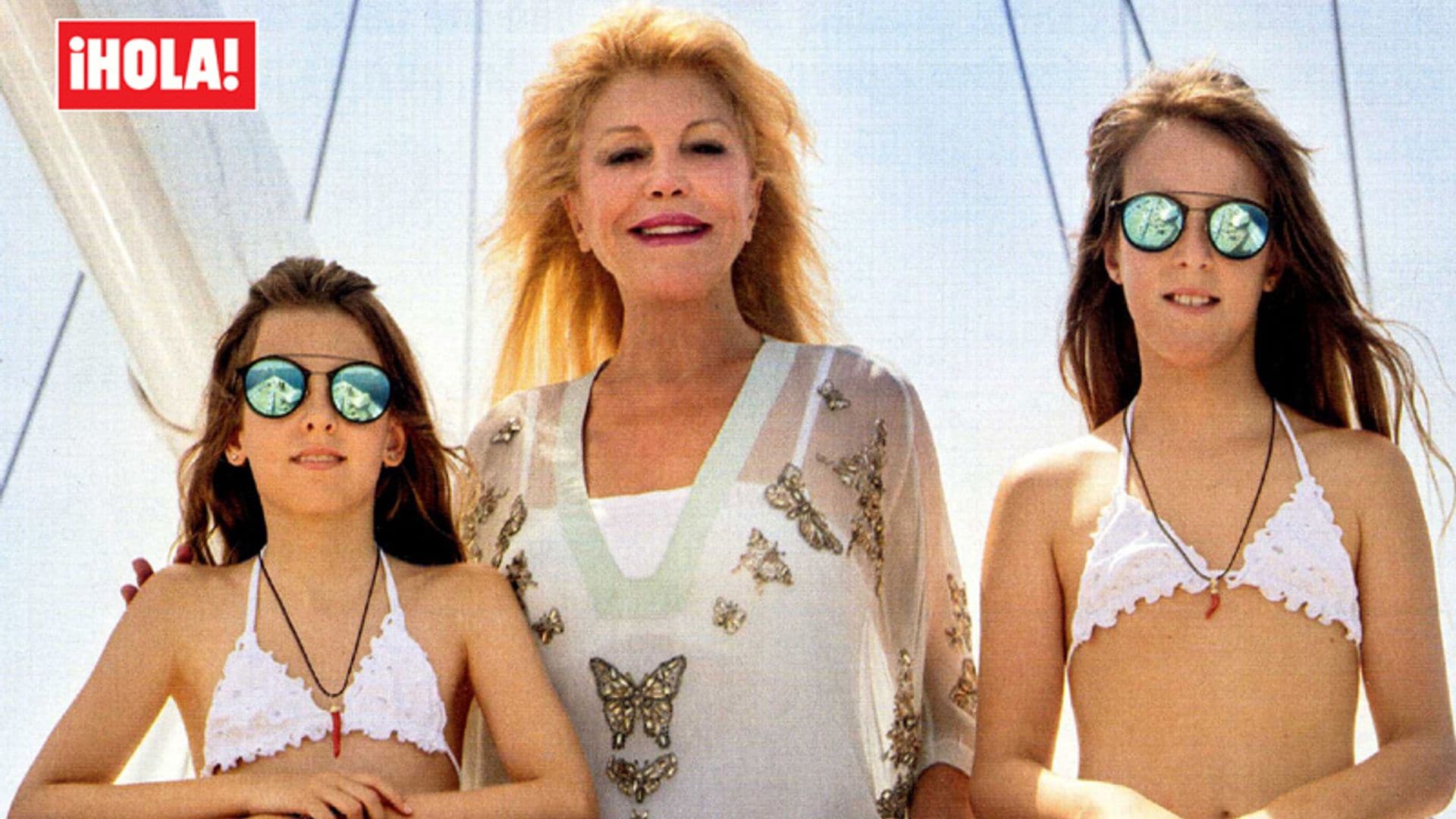 En ¡HOLA!, el glamuroso verano de la Baronesa Thyssen y sus hijas a bordo del espectacular 'Mata Mua'