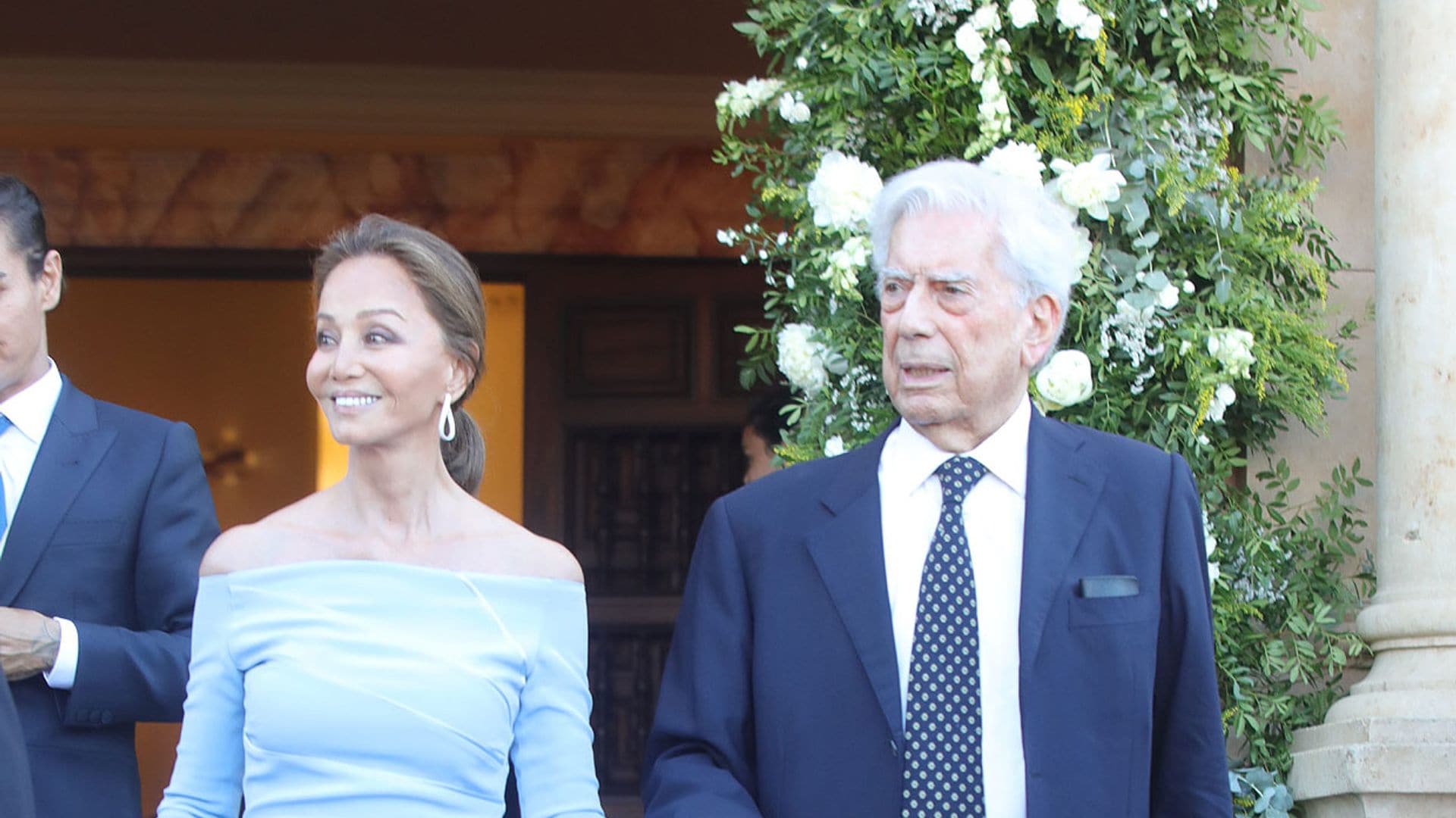 Isabel Preysler y Mario Vargas Llosa, felices tras la boda de Álvaro Castillejo: 'Ha sido muy emotivo'