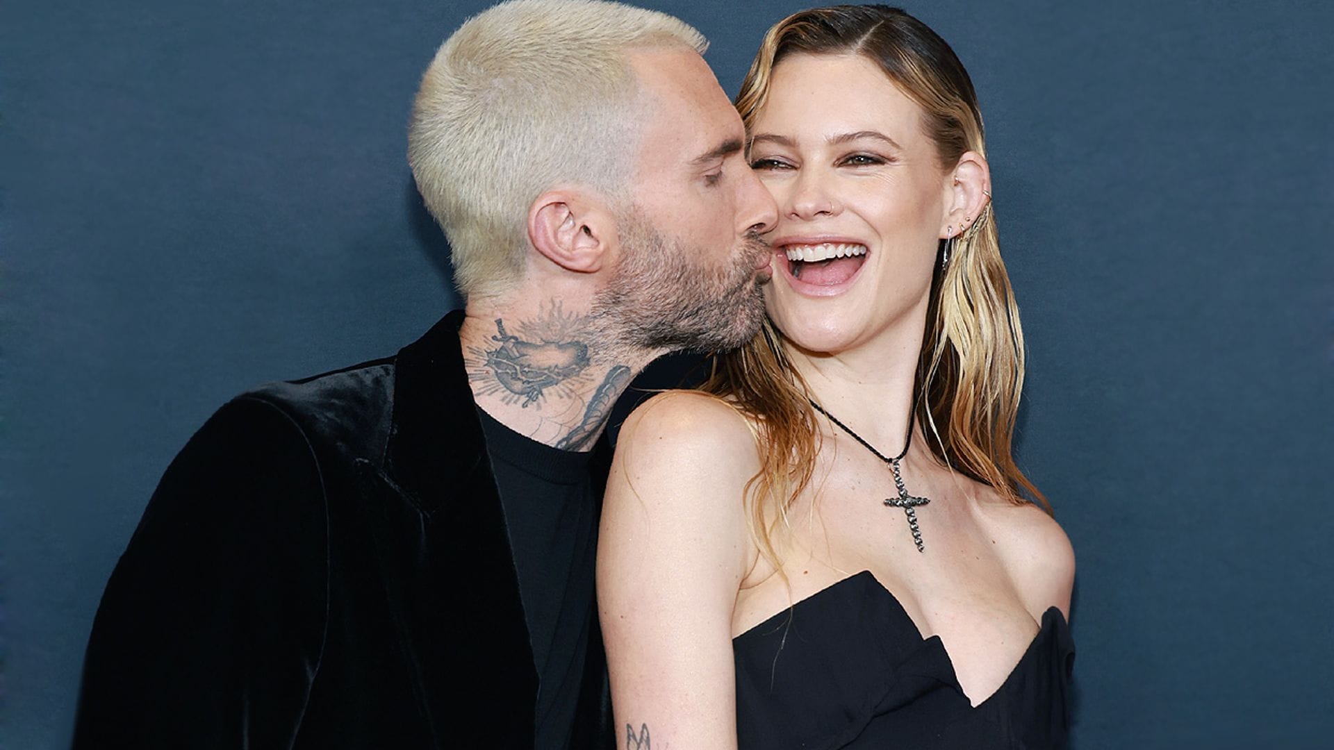 Adam Levine y Behati Prinsloo, muy enamorados tras el escándalo que vivieron en pleno embarazo de la modelo