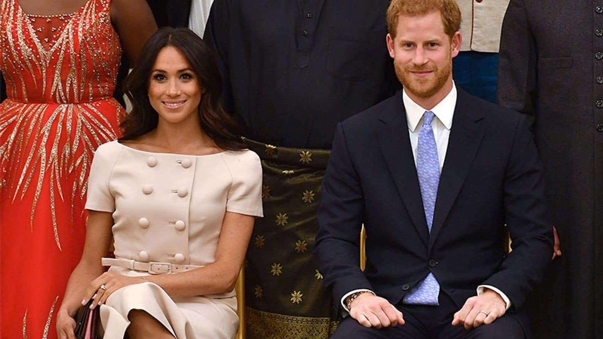 Ésta es la realidad sobre el video en el que Harry no le toma la mano a Meghan