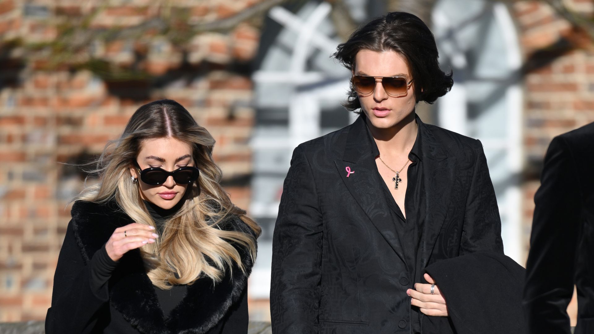 ¿Quién es Damian Hurley, el gran apoyo de Kate Cassidy durante el funeral de Liam Payne?