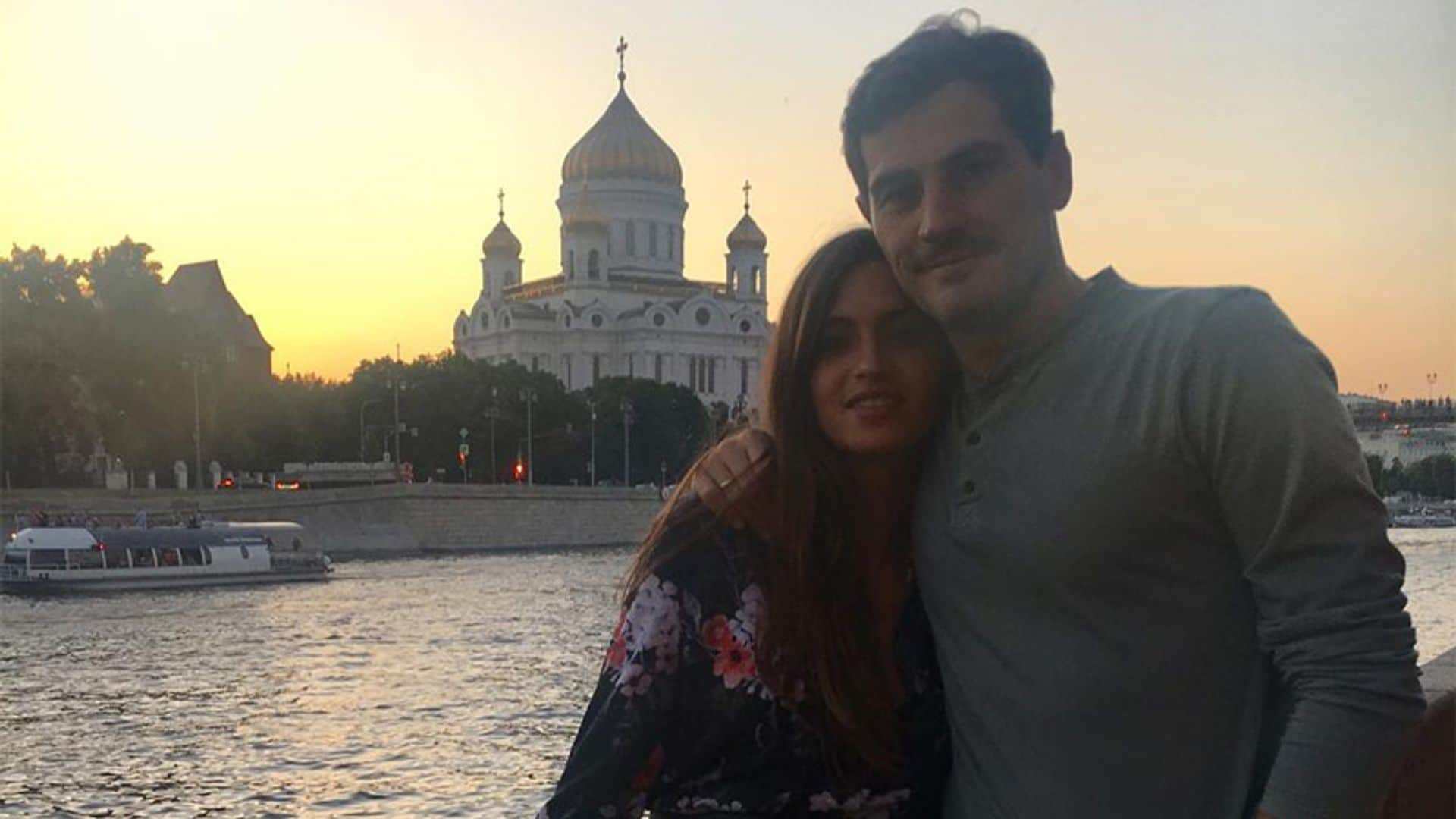 Sara Carbonero comparte su foto más romántica con Iker Casillas desde Moscú