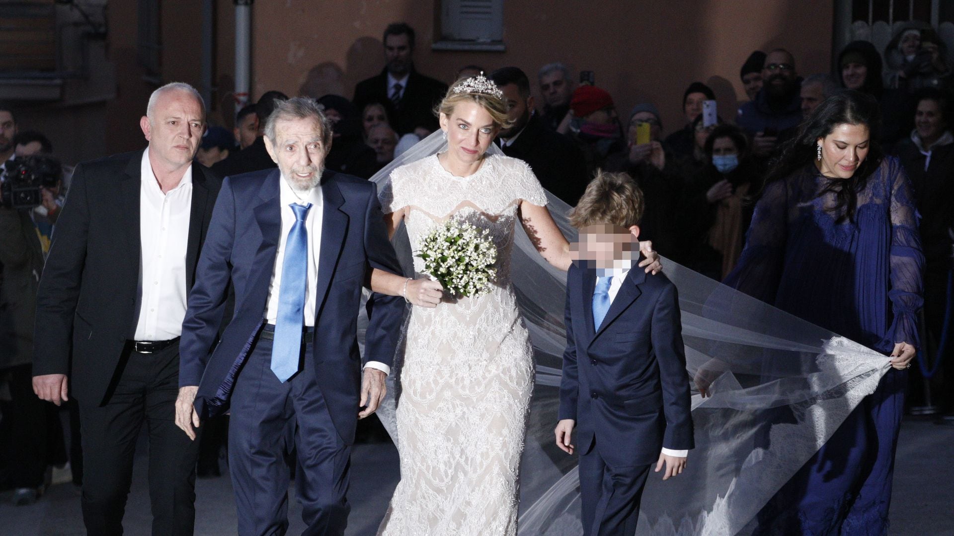 Chrysi Vardinogiannis elige al diseñador griego al que adoran reinas y princesas en su boda con Nicolás de Grecia