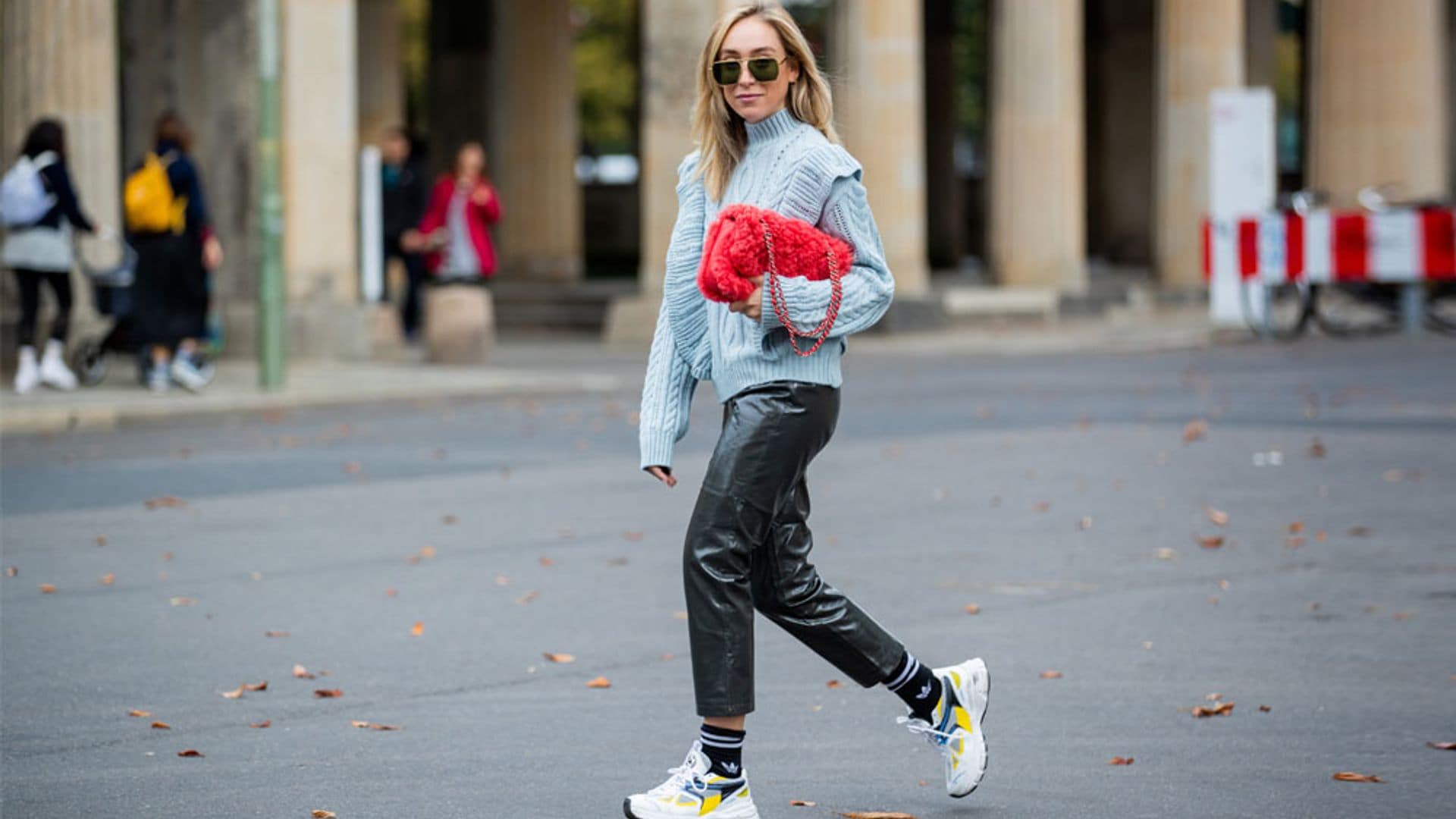 Zapatillas de tendencia por las que abandonarás tus 'sneakers' blancas este invierno