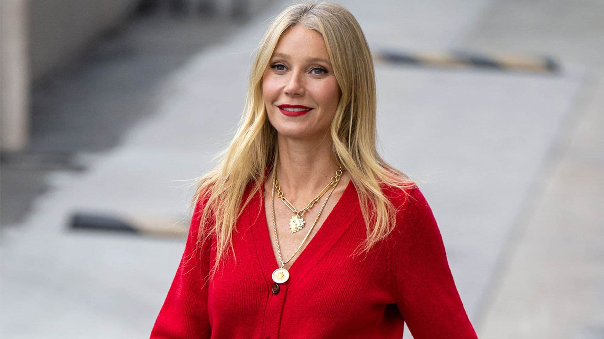 Gwyneth Paltrow se rinde al mono 'utilitario' que no pasa de moda