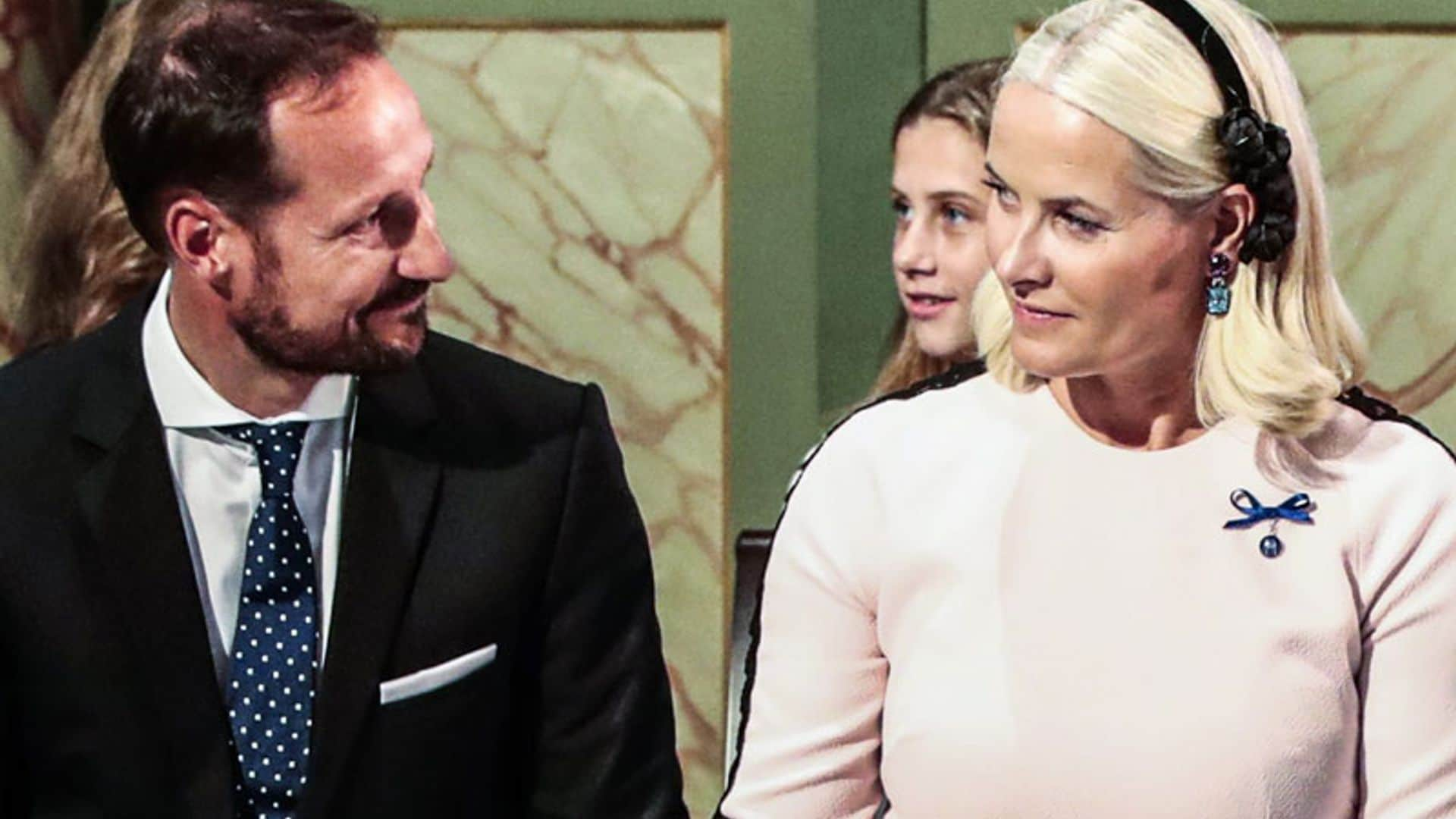 La preocupación de Haakon de Noruega por la salud de la princesa Mette-Marit: 'Tendremos que vivir con la incertidumbre'