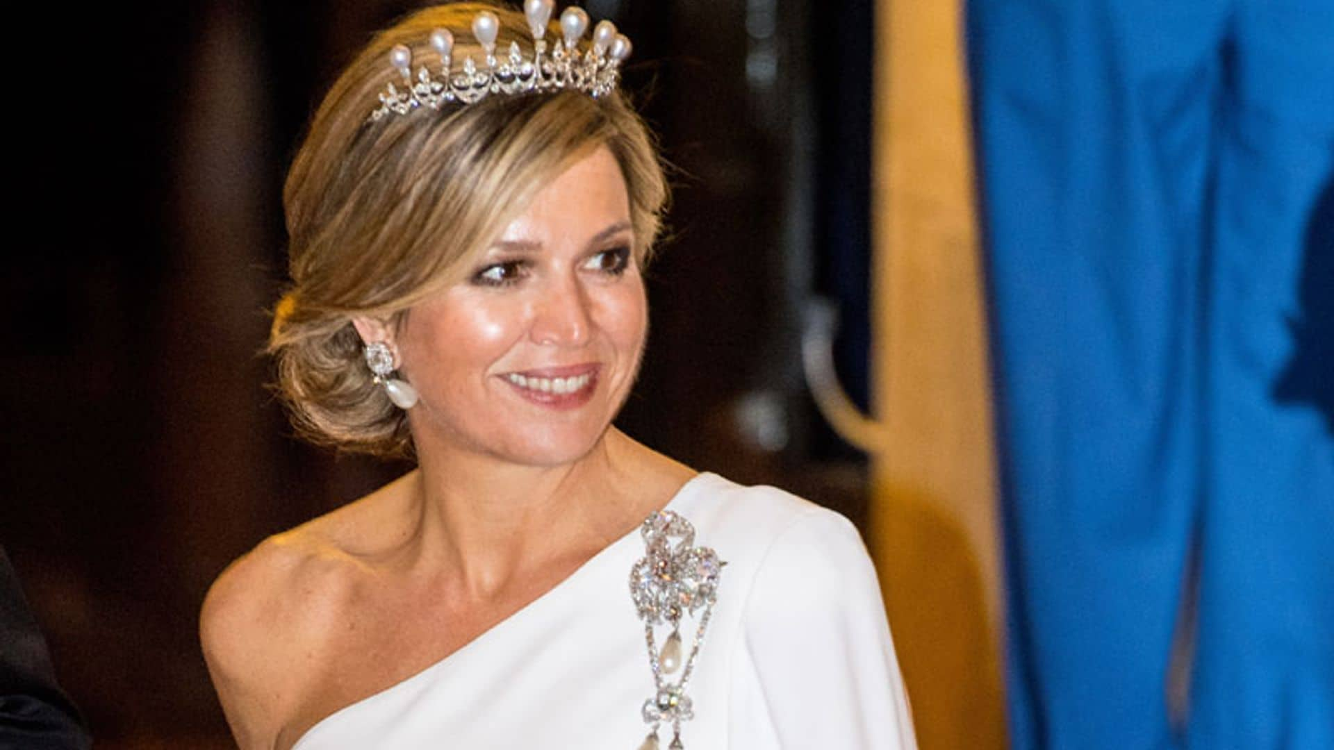 Triunfo total para Máxima, con joyas de la Corona y vestida de novia