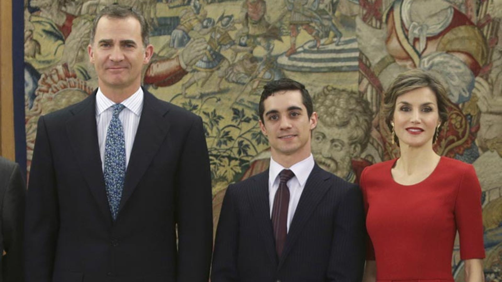 Los reyes Felipe y Letizia celebran los logros del patinador Javier Fernández